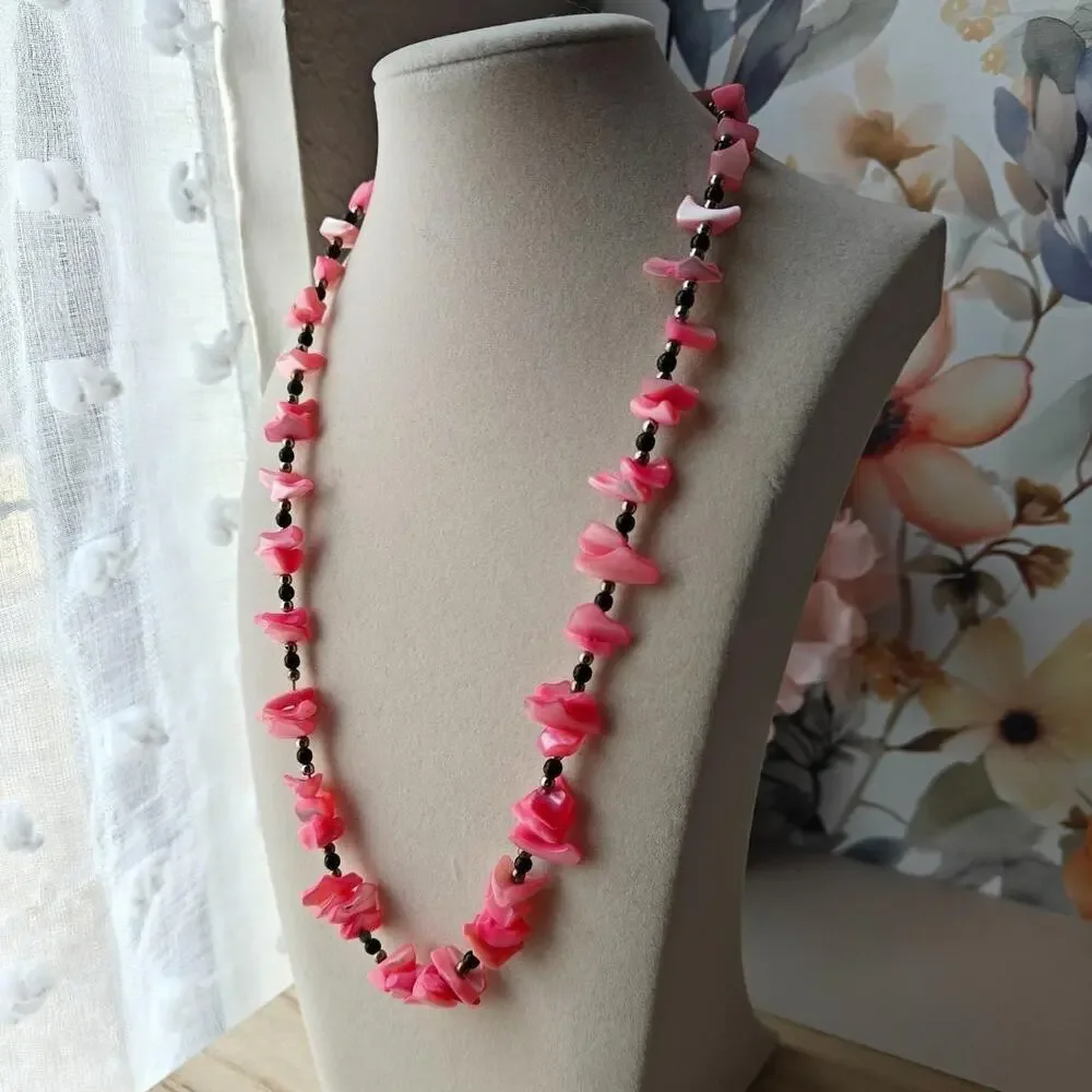 Boho hot pink dyed shell beaded necklace